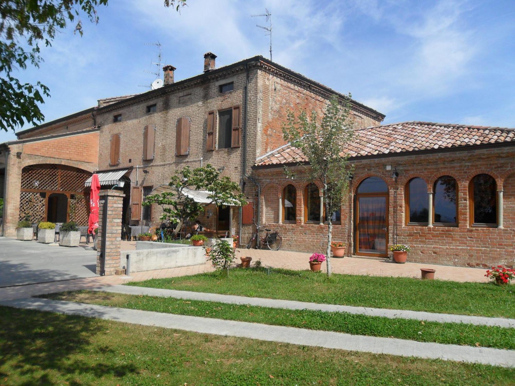 Hotel La Cascina Fontanellato Bagian luar foto